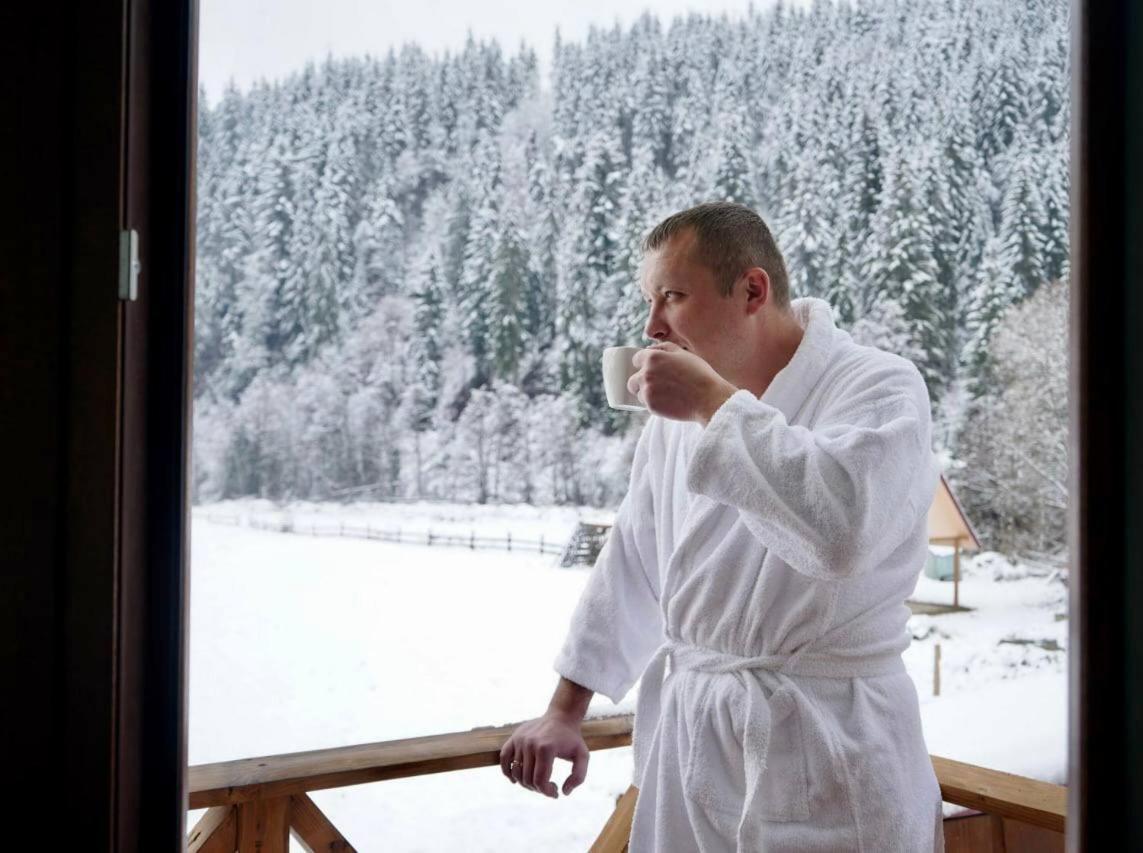 Girskiy Prutets Boekovel Kamer foto